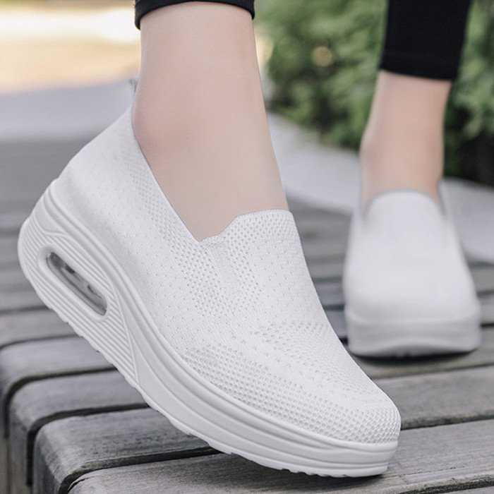 Women's Fashion Casual Solid Color Knitted Sneakers