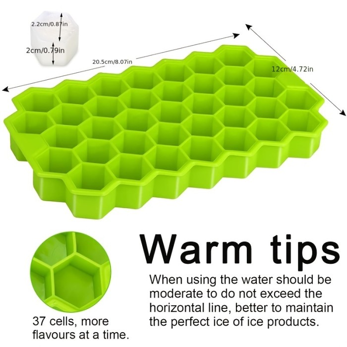 Honeycomb Ice Tray: Easy to Use, Perfect Size for Cute Ice Cubes, Great Quality, Ideal for Travel.