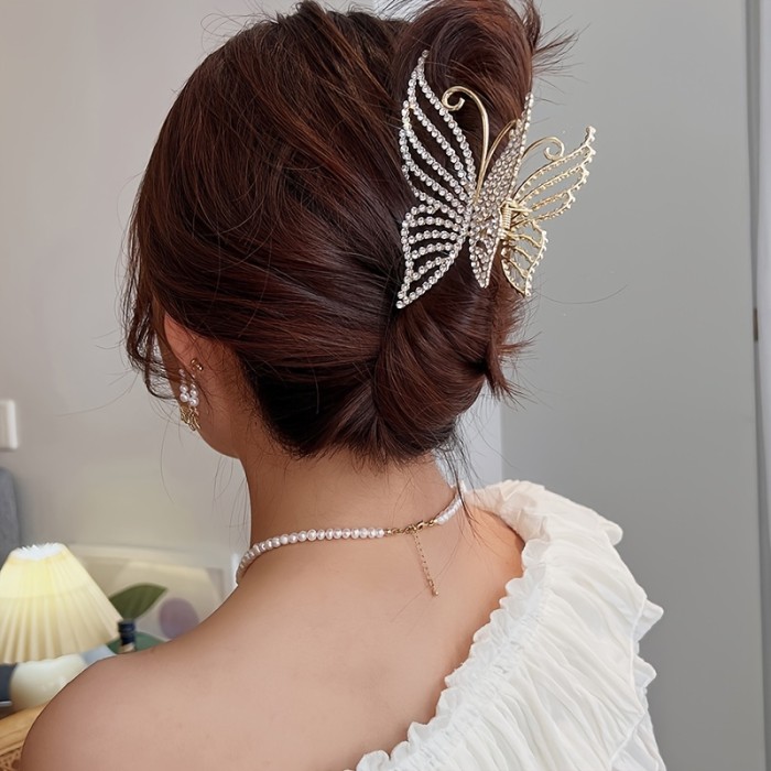 1\u002F2\u002F3pcs Butterfly Crystal Hair Claw Clips Pearl Rhinestone Golden Metal Hair Clips Large Gem Hair Jaw Clips Strong Hold Non-Slip Hair Catch Barrettes Clamps For Thick And Thin Hair Accessories For Women Girls