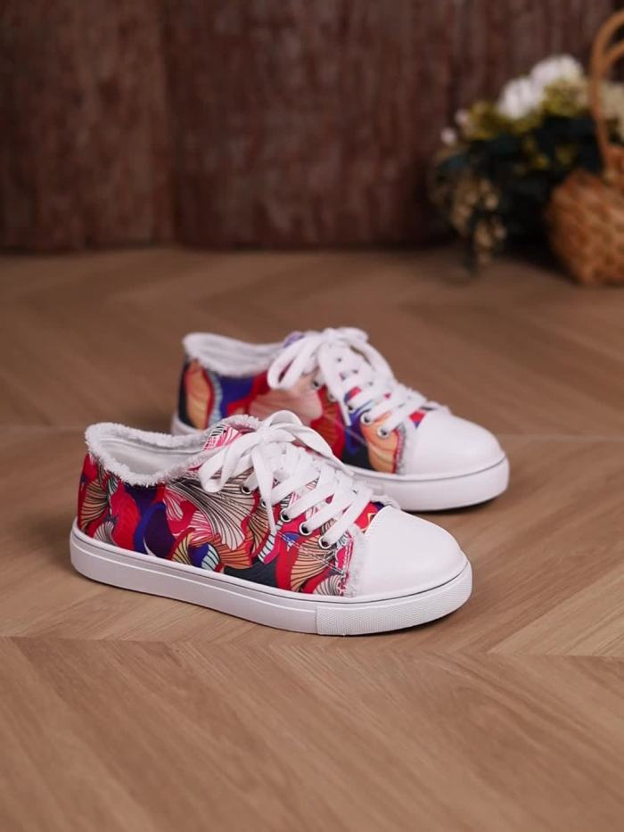 Women's Low Top Canvas Shoes, Art Printed Lace Up Round Toe Sneakers, Casual Flat Walking Shoes