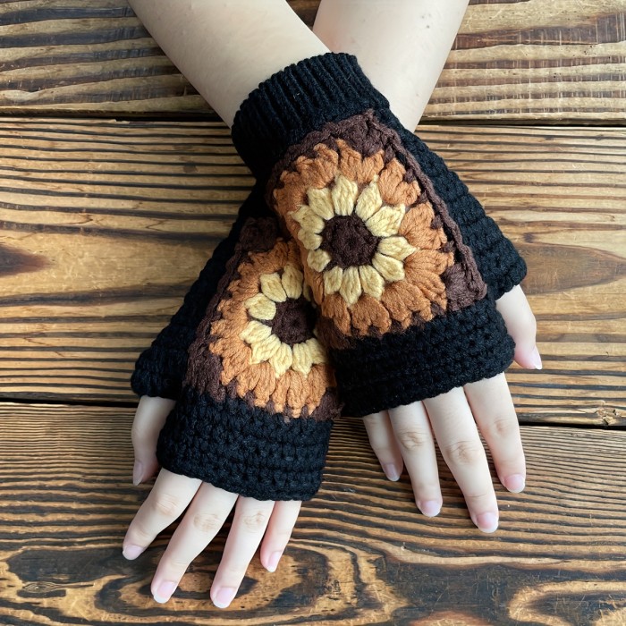Pure Handmade Crochet Sunflower Gloves Vintage Women's Half Finger Knit Gloves Elegant Winter Coldproof Warm Female Gloves