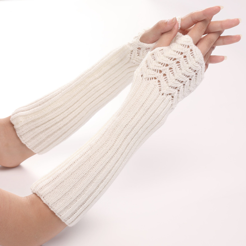 Stay Warm & Fashionable This Winter: Knitted Fingerless Gloves with Long Touch Screen Fingers for Women