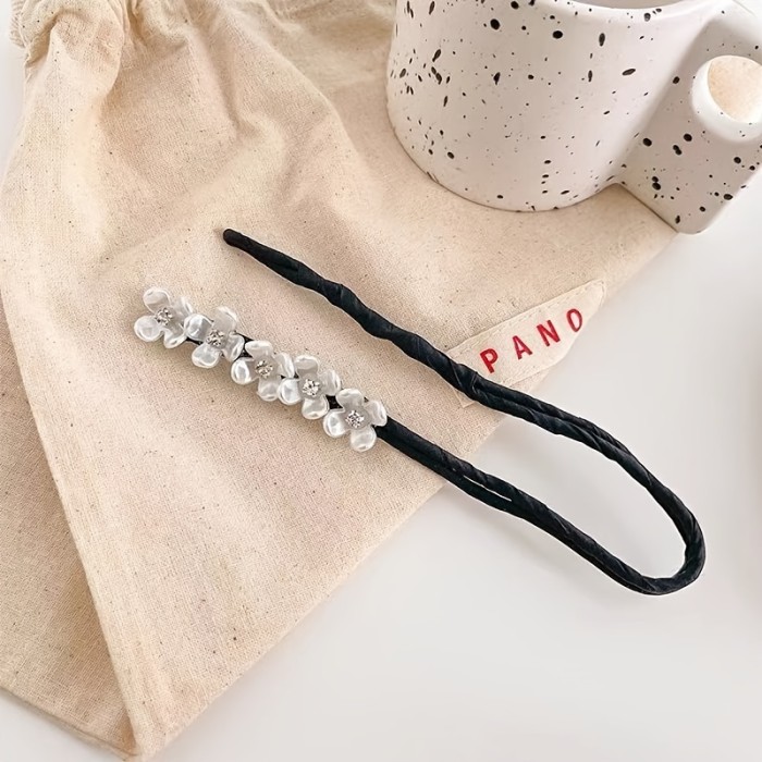 Rhinestone Magic Hair Bun Maker - Elegant Headdress Hair Curler with Peal and Flower - Stylish Hair Accessory for Women