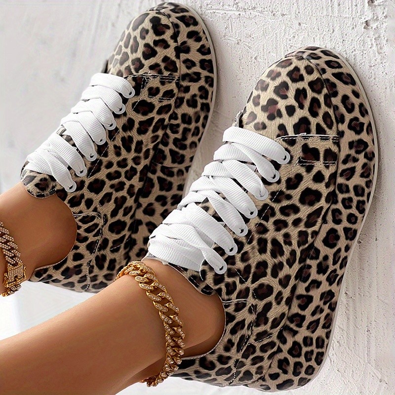 Women's Leopard Print Sneakers, Lace Up Low-top Round Toe Flatform Shoes, Casual & Comfy Outdoor Shoes