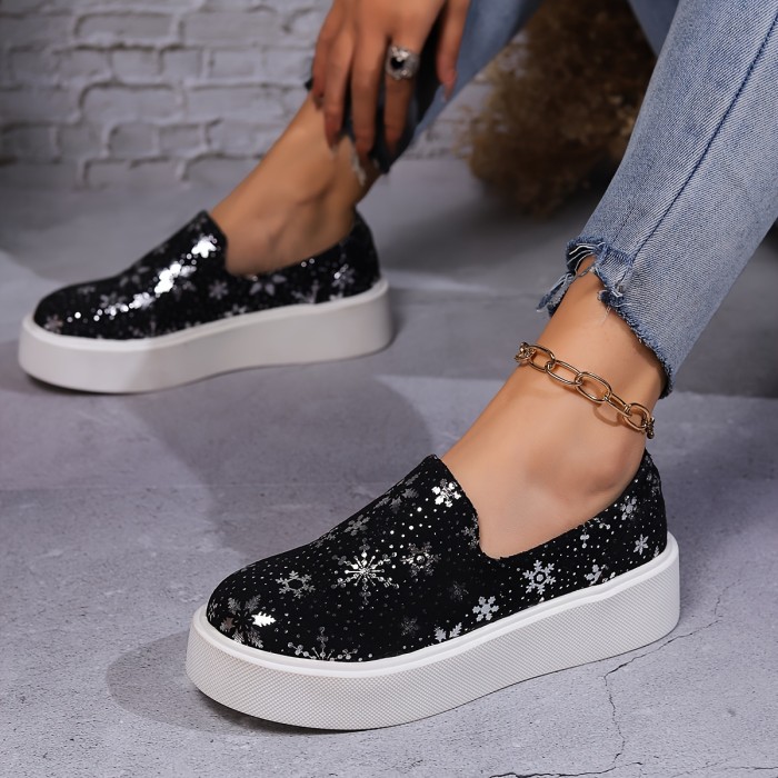 Women's Snowflake Pattern Shoes, Slip On Soft Sole Platform Low-top Shoes, Christmas Round Toe Canvas Shoes