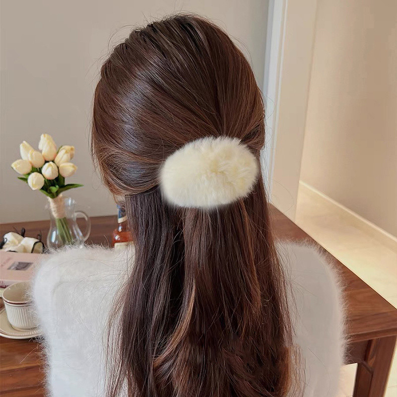 Autumn Winter Plush Hairy Edge Hair Clip Simple Soft Fur Twist Hairpin BB Clip Hairpin Bangs Clip Headdress Top Clips
