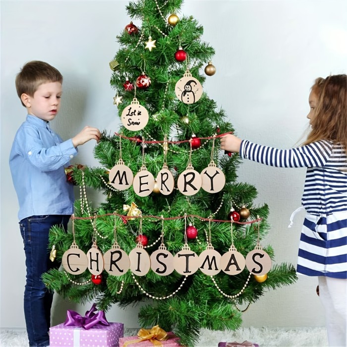 60pcs DIY Wooden Christmas Ornaments, Xmas Tree Hanging Wood DIY Art Crafts, 6-Designs Christmas Tree, Bells, Reindeer, Christmas Stockings, Snowflakes, Round, Wooden Christmas Ornaments For Christmas Crafts Decorations