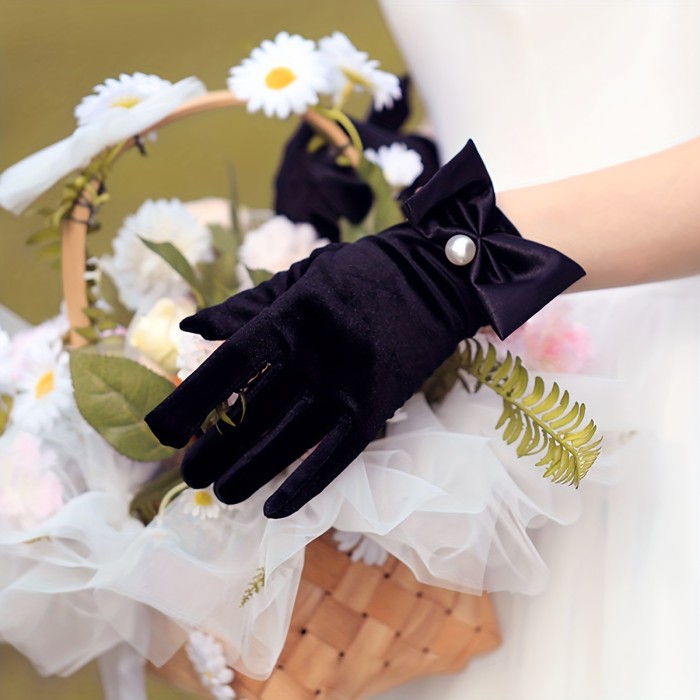 Elegant Glossy Black Gloves Pure White Faux Pearl Bow Decor Cuff Short Gloves Bride Wedding Dance Split Finger Velvet Gloves