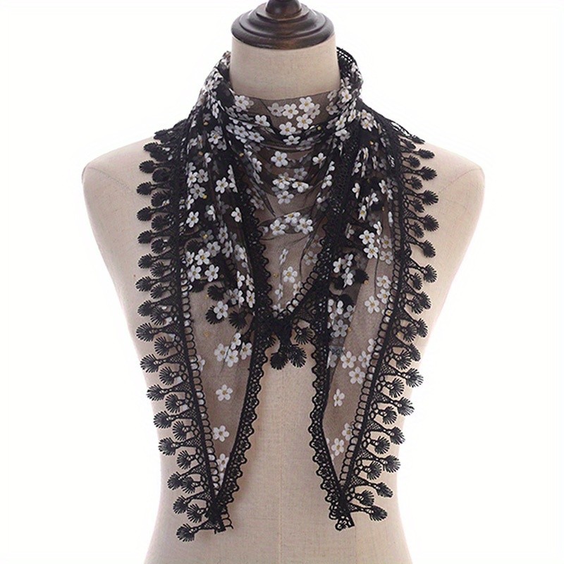 Little Daisy Print Lace Triangle Scarf Thin Retro Aesthetic Hollow Shawl Solid Color Breathable Outer Wear Scarf