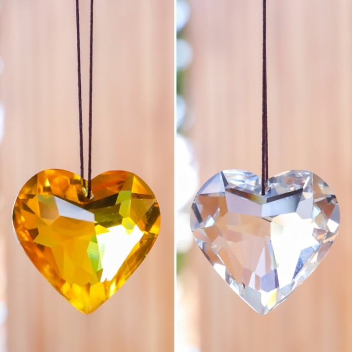 1pc Heart Spotlight Craft Jewelry Hanging Sun Catcher for Garden Decorations and Window Pendant - Perfect Mother's Day Gift