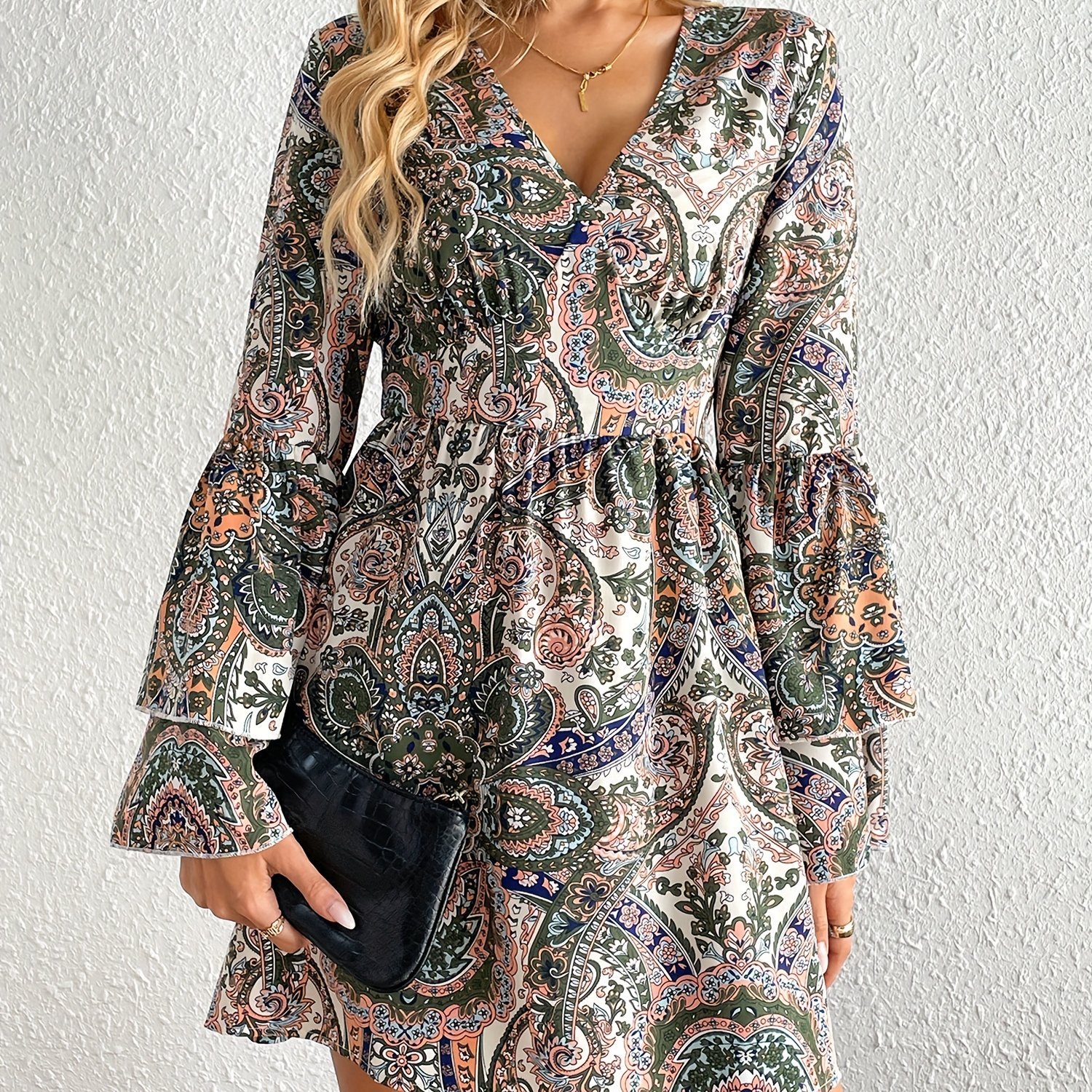 Long-sleeve dress with a paisley pattern main image 0