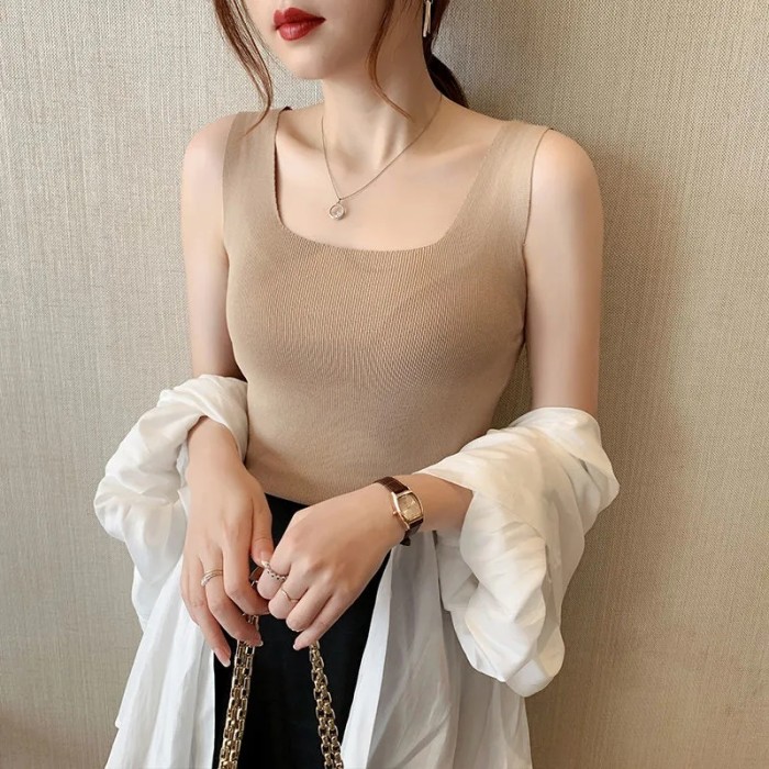 U Neck Knitted Tops Casual Slim Women Summer T-shirts Female Sleeveless Fashion Sexy Korean Style Tights Streetwear