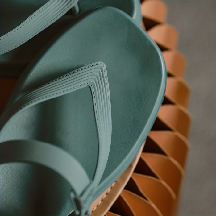 Women's Platform Flip Flops - Comfortable Open Toe Solid Color Casual Slippers