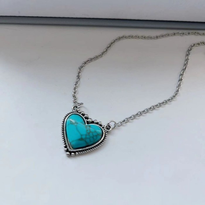 1pc Bohemian Retro Heart-shaped Turquoise Pendant Necklace - Personalized Women's Party Jewelry Gift