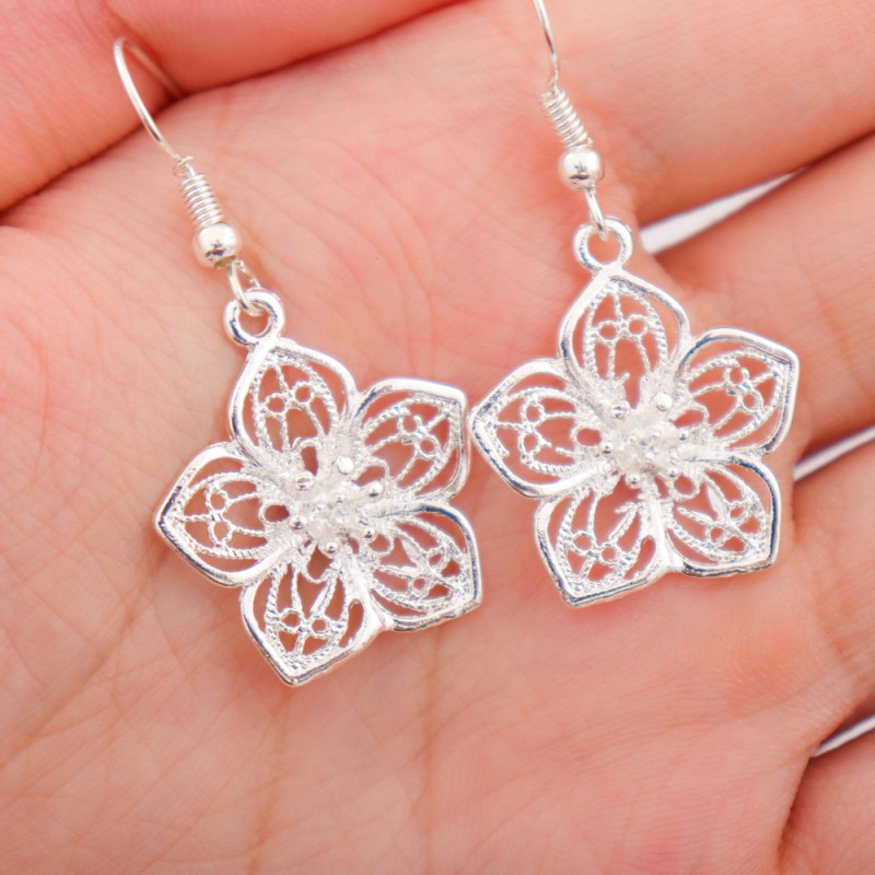 Vintage Silver Plated Boho Hollow Flower Earrings for Women - Stylish and Unique Jewelry