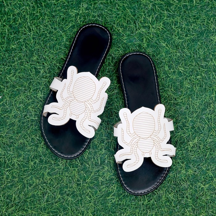 Women's Cute Spider Decor Slide Sandals, Casual Open Toe Flat Summer Shoes, Lightweight Slide Sandals