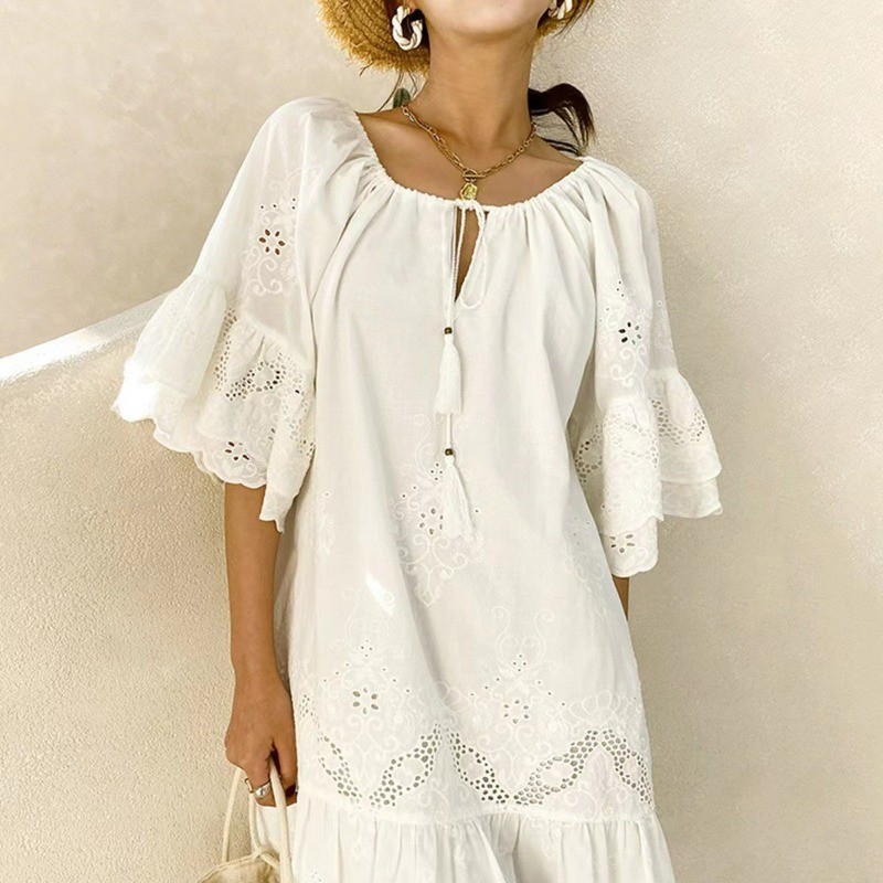 Solid Color Cotton Loose Waist White Lace Pullover Vacation Style Dress
