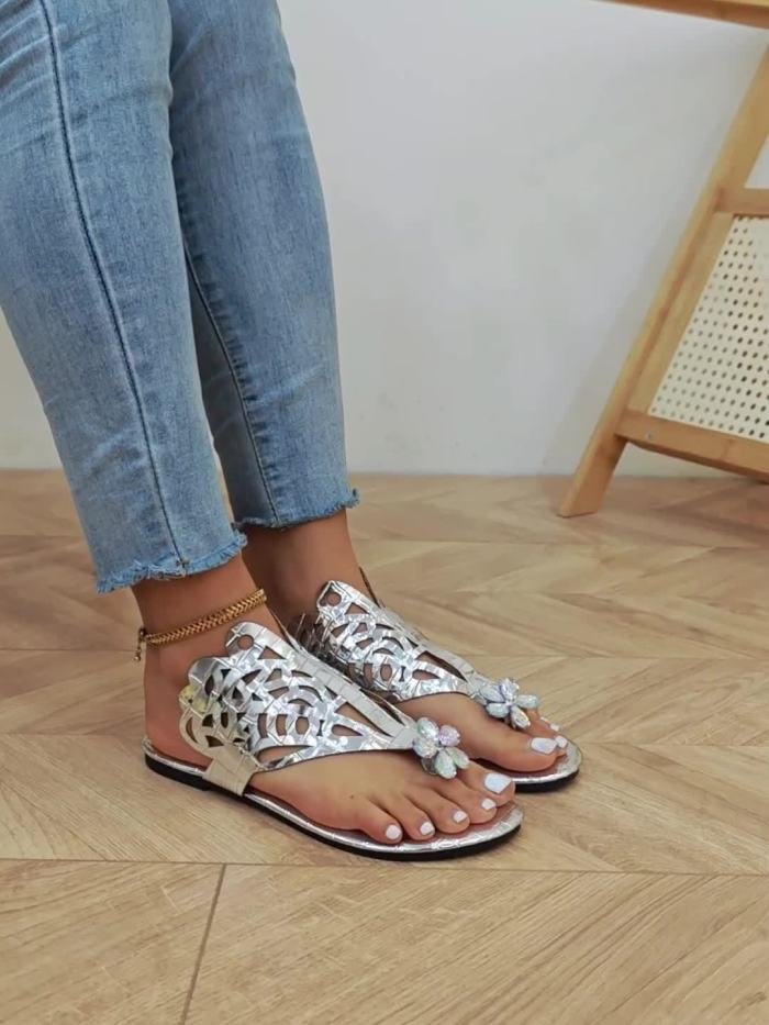Women's Bohemian Rhinestone Decor Slides Sandals, Fashion Metallic Clip Toe Summer Shoes, Lightweight Beach Shoes