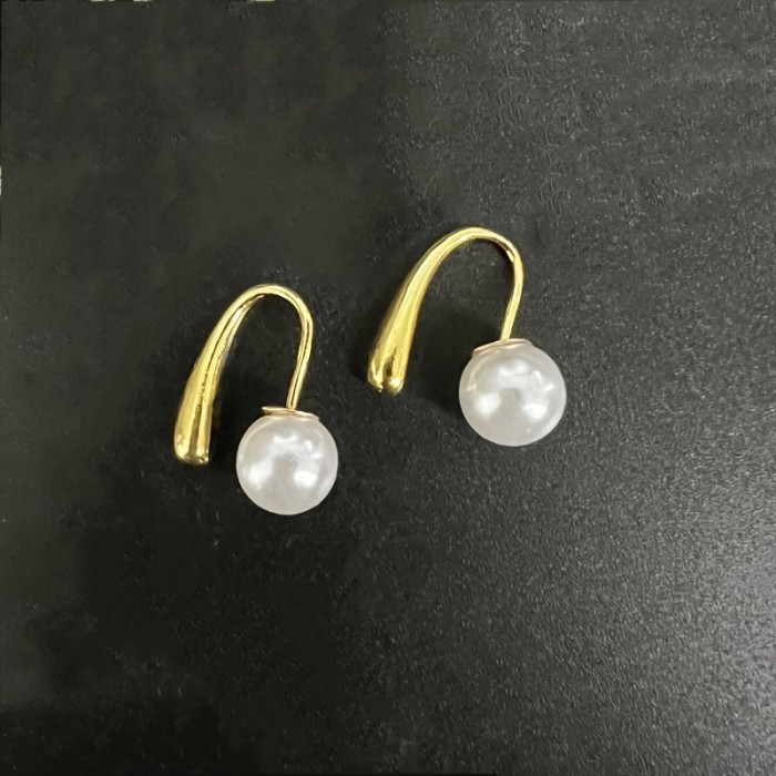 Golden Plating Water Droplet Pearl Piercing Earrings Fashion Earrings For Women