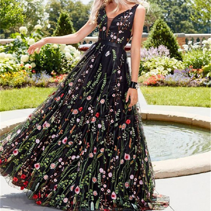 Boho Elegant Sexy Sleeveless Backless Deep-V Embroider Floral Print Party Maxi Dress