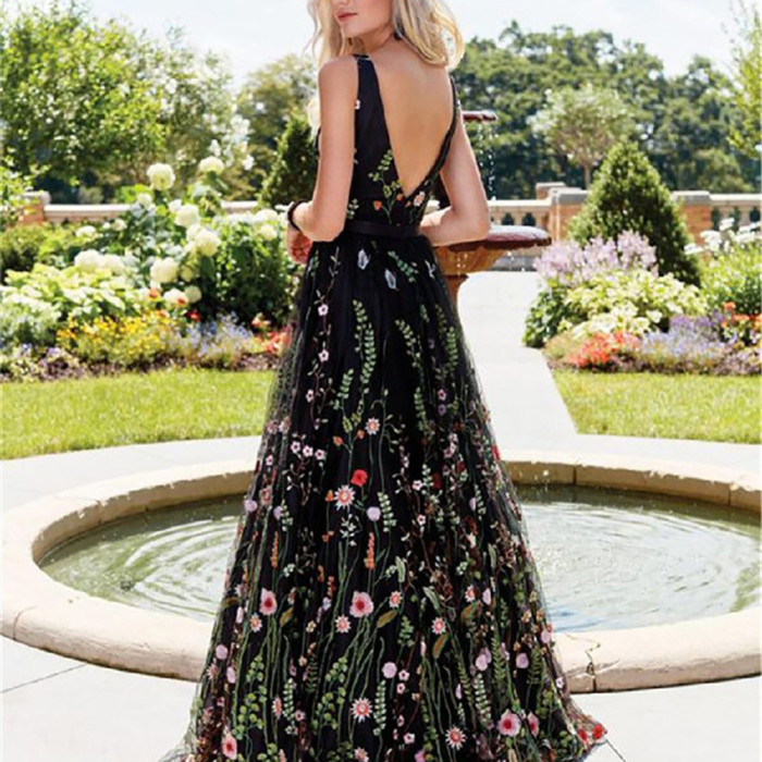 Boho Elegant Sexy Sleeveless Backless Deep-V Embroider Floral Print Party Maxi Dress