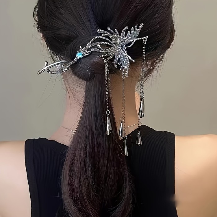 Elegant Butterfly Rhinestone Hair Clip With Tassel - Zinc Alloy, Chinese Style, Perfect For Women'S Daily & Festival Wear
