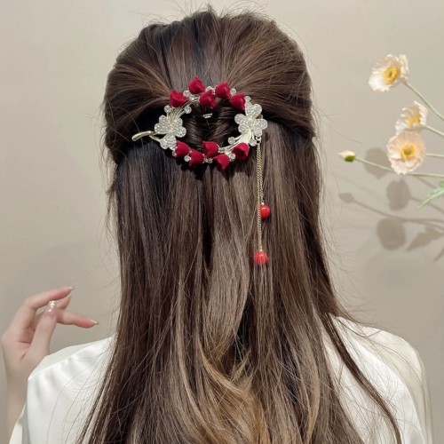 Elegant Bohemian Oval Hair Clip with Tassel, Flowers, and Rhinestone Accents - Alloy Material, Color Matching, Single Piece Women's Hair Accessory for Parties and Everyday Wear, Suitable for Ages 14+