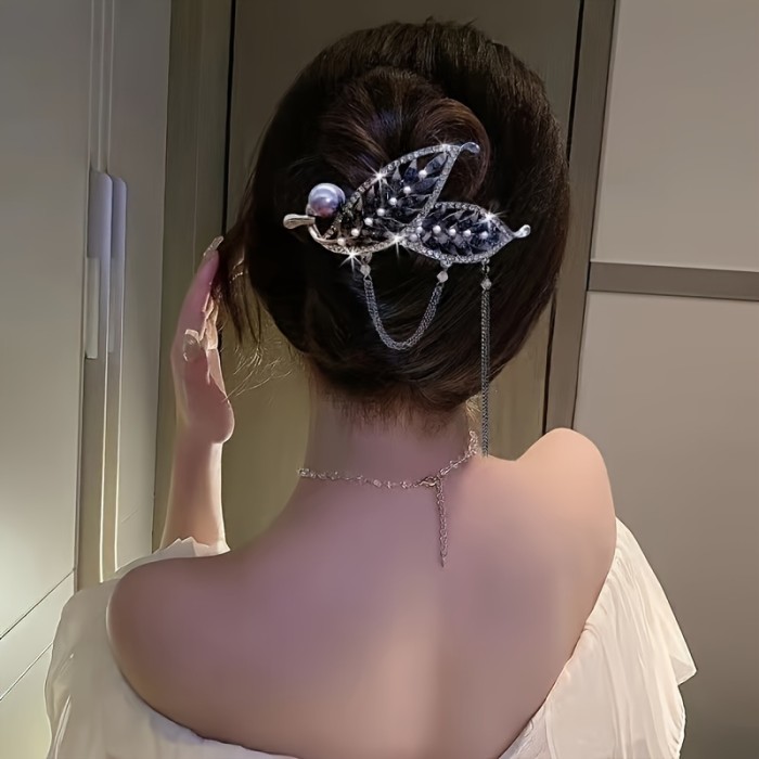 1pc Leaf Tassel Faux Pearl Rhinestone Hair Clip, Zinc Alloy Hair Accessories, Suitable For Girls Daily Use