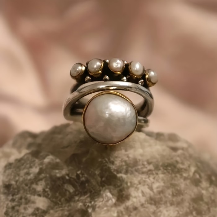 Elegant Vintage Ring with Multi-Layered Design and Artificial Pearl Inlay - Perfect for Daily Wear and Parties - Unisex Accessory