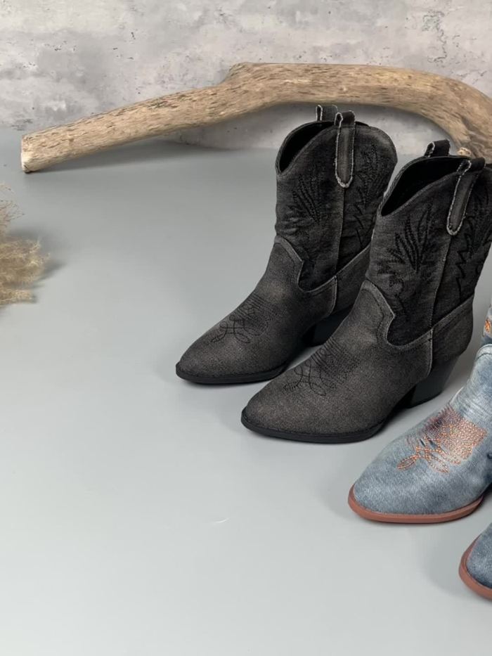 Chunky Heel Pointed Toe Boots for Women - Comfortable, Fashionable, Solid Color, Cowboy-Inspired, High-Quality Leather, Easy Slip-On Design, Perfect for Daily Wear, Party, or Work - Comfortable Boots for Womens Fashion