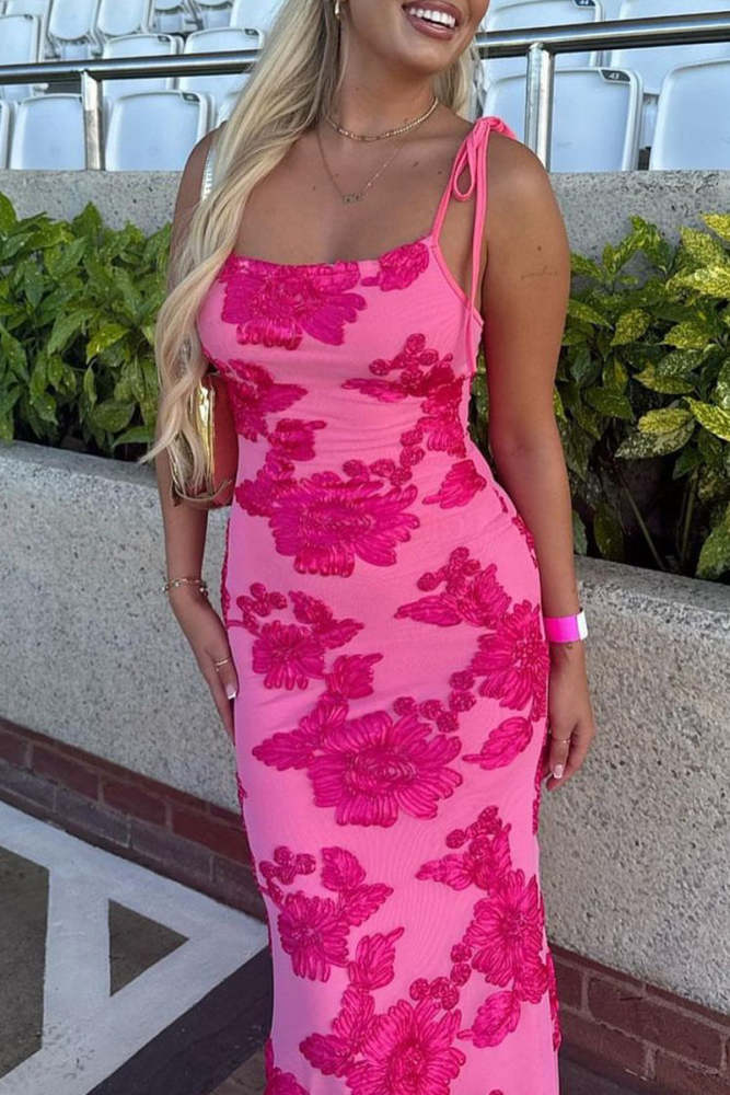Sexy Flowers Embroidered Patchwork U Neck One Step Skirt Dresses