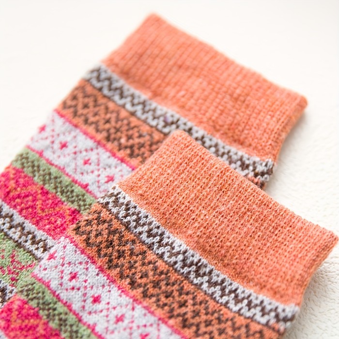 5 Pairs of Cozy Wool Colorblock Geometric Patterned Mid-Calf Socks for Women - Ultra Soft, Breathable, and Comfy - Perfect for Daily Wear, Stockings and Hosiery Essentials