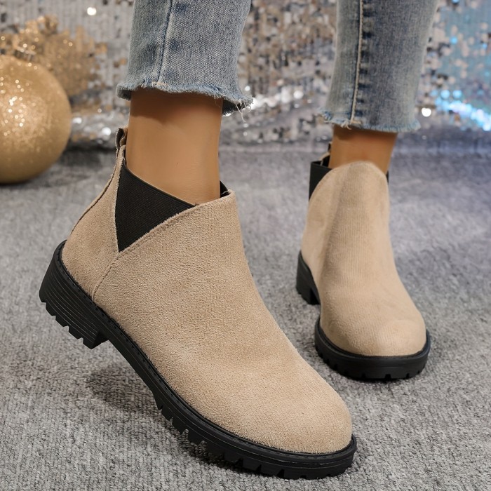Chic Women's Slip-On Chelsea Boots - Comfortable Mid-Heel, Casual All-Season Ankle Booties with PU Sole