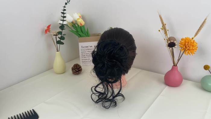 Vibrant Messy Bun Hair Clip - Easy Updo Solution for Wavy Curly Hair, Synthetic Hair Bun Ponytail Extension, Tousled Bun Hair Pieces for Women, No-Slip Grip, Comfortable Wear