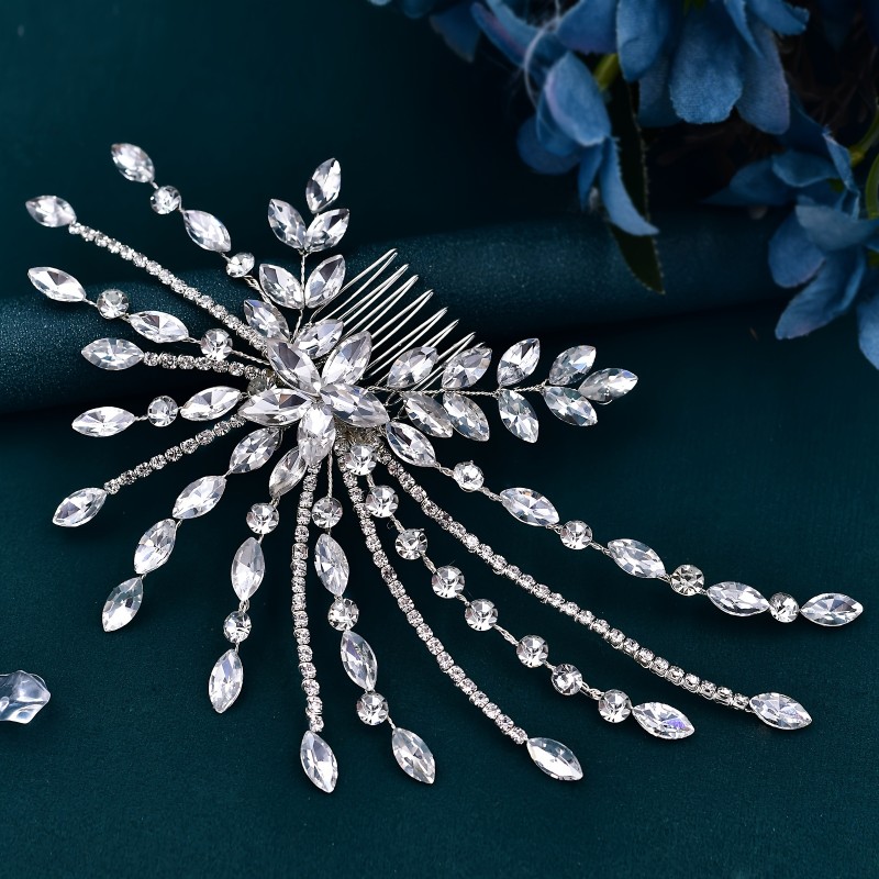 Glamorous Silver Hair Comb with Crystal Embellishments - Perfect for Wedding Day