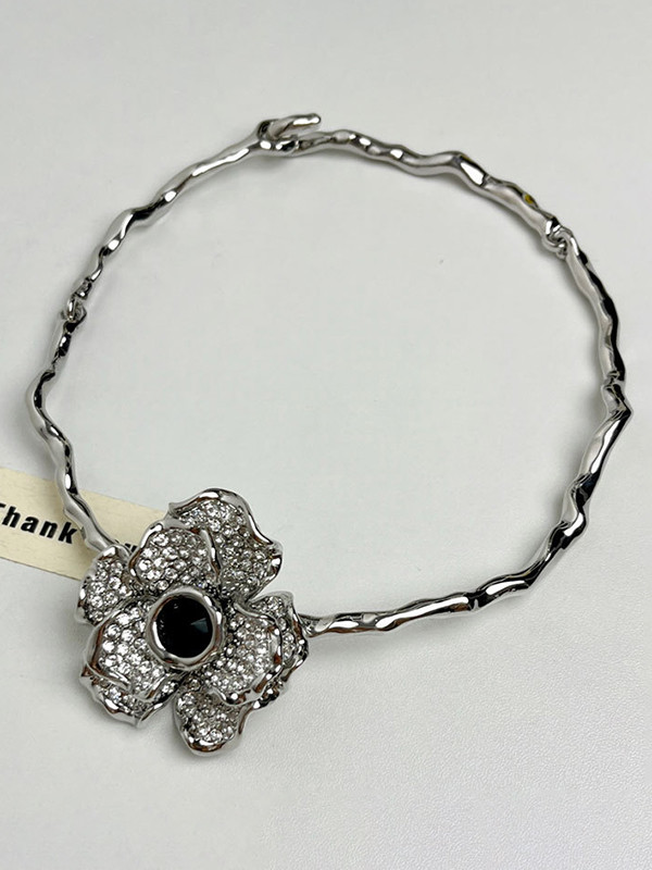 Flower Shape Geometric Rhine Stones Necklaces Accessories