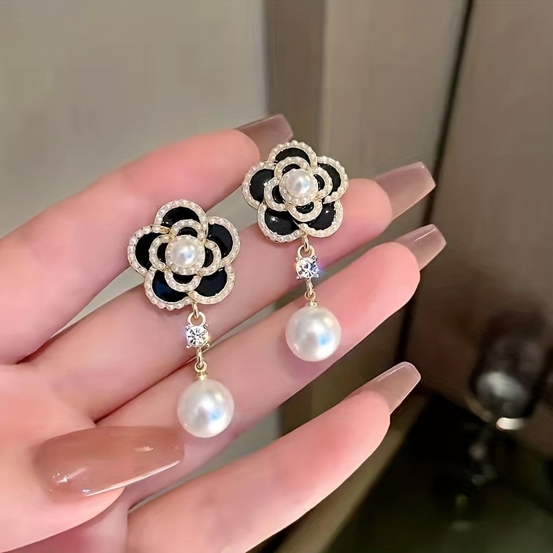 Women's High Fashion Camellia Earrings Female Temperament Goddess Fan Small Pearl Earrings European And American Ear Jewelry