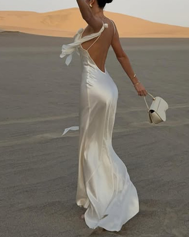Elegant Backless Romantic Dress