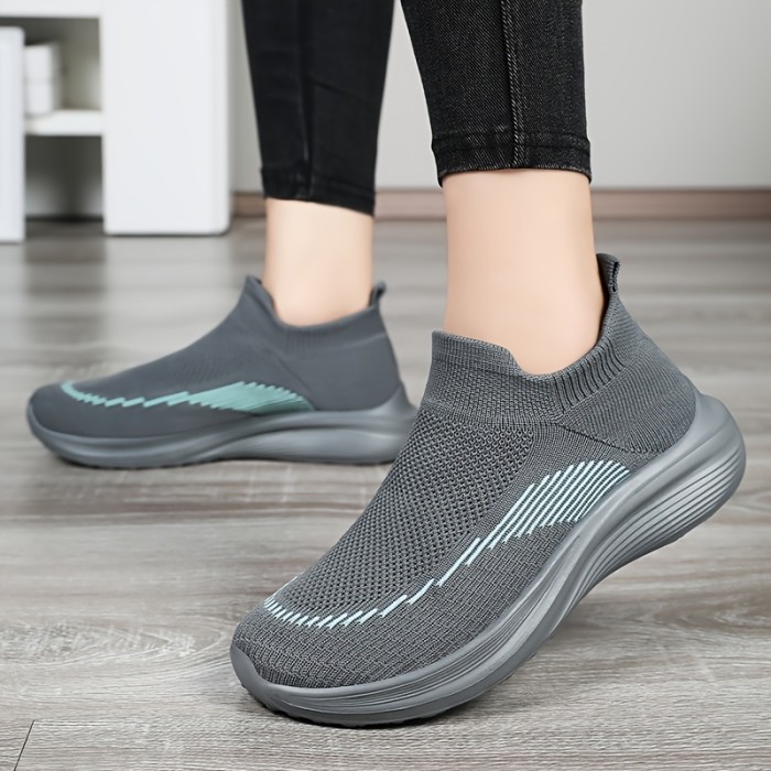 Breathable & Lightweight Women's Sneakers - Casual Slip-On Sneakers with Striped Design, Comfortable Fabric Lining