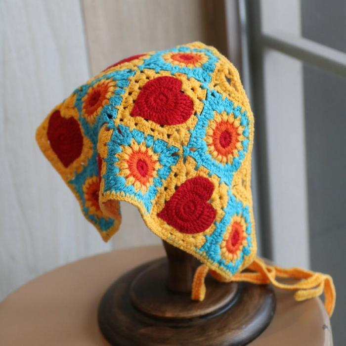 Chic Women's Knit Triangle Scarf with Heart Design - Fashionable Accessory