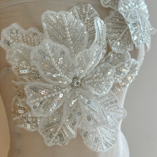 By the Yard Floral Lace Applique Fabric, Polyester, Flower Pattern, Machine Washable, Pre-Cut Embellished Dress Fabric Trim for Wedding Gowns, Dance Costumes, and Performance Outfits