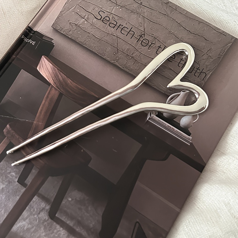 Heart-Shaped U-Pin Hair Accessory - Vintage Style Hair Styling Tool for Normal Hair - Versatile and Elegant Women's Hair Pin for All Occasions