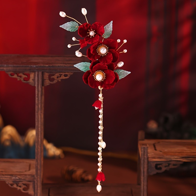 Traditional Chinese Red Flower Hair Clip Set, Hanfu Bridal Headpiec, Vintage Style, Simple Versatile Festive Floral Hair Accessory Set