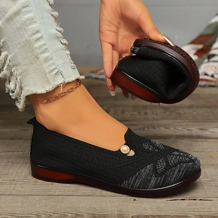 Women'S Summer Fashion Canvas Shoes - Casual Round Toe Slip-On with Solid Color Fabric Upper, Rubber Sole, and Fabric Insole - Breathable and Durable for Daily Wear