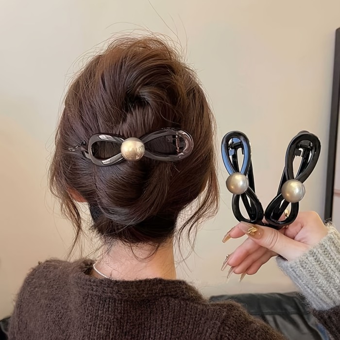 1pc of Bow Pearl Twist Clip, Exquisite And Versatile Twist Hairpin, Sweet Girl Elegant Headdress, Back of The Head Straight Clip, Princess Head Clip Hair Accessories