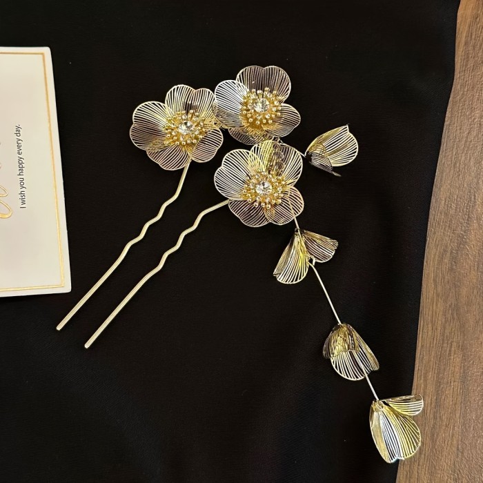 Elegant Golden Floral Tassel U-Shaped Hairpin - Vintage-Inspired Alloy Hair Stick for Women, Hand-Washable, No Batteries Required - Perfect for Updos & Styling