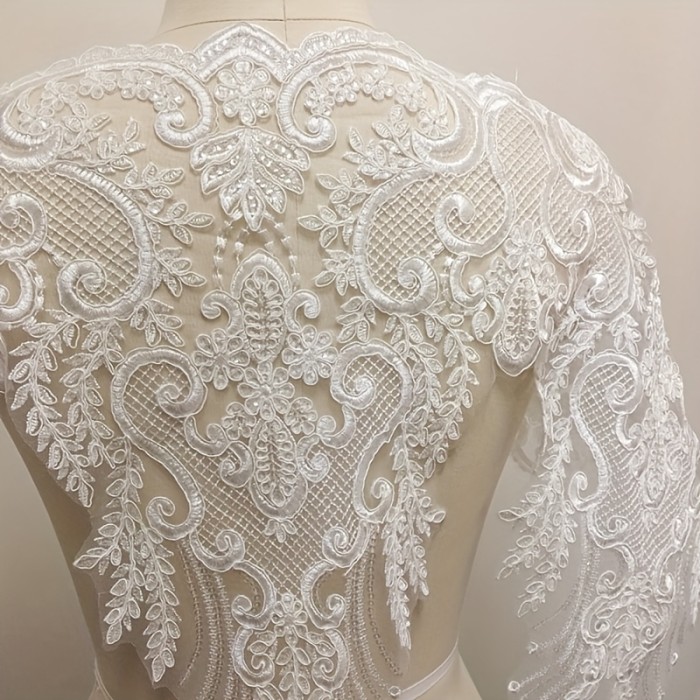 Ivory White Sequin Embroidered Lace Trim, 19.68\