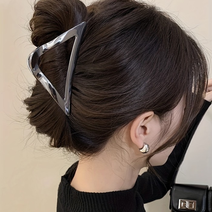 Geometric Retro Hairpin Accessory Minimalist Alloy Triangle Hair Clip, Retro Geometric Hairpin, Solid Color Middle Size Single Piece Hair Accessories