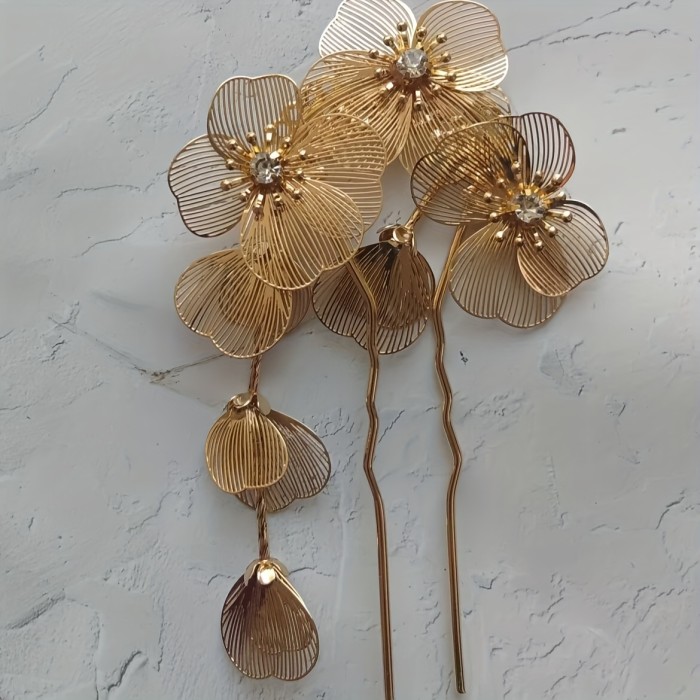 Elegant Golden Floral Tassel U-Shaped Hairpin - Vintage-Inspired Alloy Hair Stick for Women, Hand-Washable, No Batteries Required - Perfect for Updos & Styling