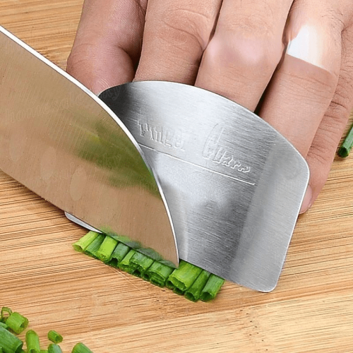 1pc Stainless Steel Finger Guard 1pc, Finger Guard Stainless Steel Finger Guard For Slicing Reusable Finger Guard Kitchen Finger Guard Metal Finger Guard Cutting Protector Safety Cutting Tools Kitchen Accessaries Kitchen Tools Kitchen Accessories
